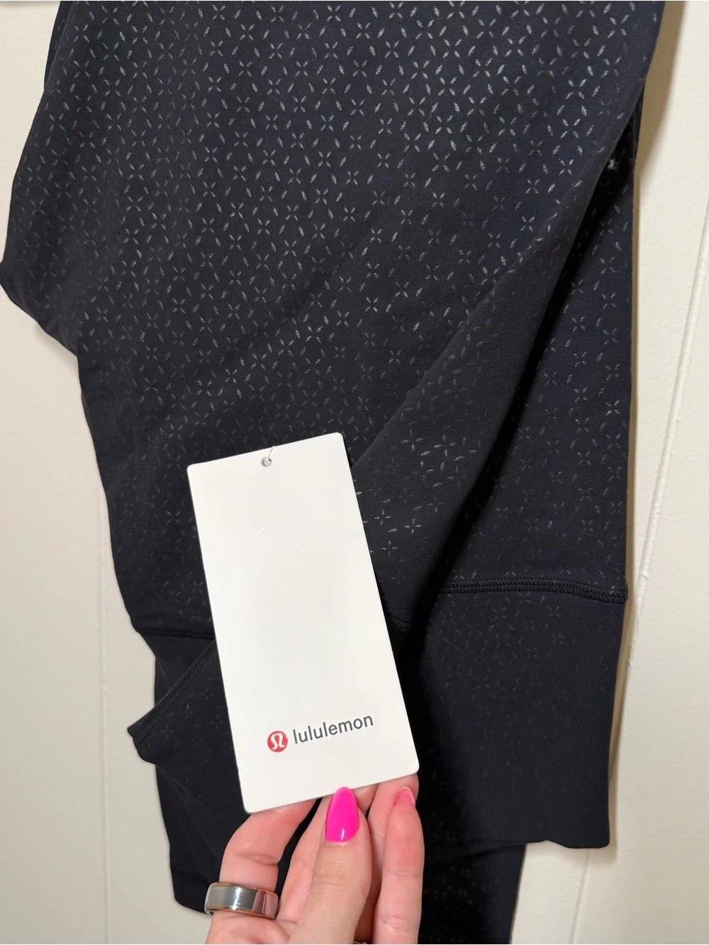 NWT lululemon Align High-Rise Pant 25” in Gradiate Geo Emboss Black 🖤 - Picture 3 of 6